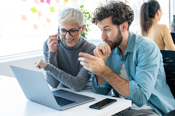 La gestión de proyectos de desarrollo de software ha experimentado diferentes enfoques a lo largo del tiempo, destacando dos metodologías principales: la programación ágil y el enfoque en cascada. Estos enfoques difieren en sus procesos, beneficios y contras, y su elección puede tener un impacto significativo en el éxito del proyecto. La gestión de proyectos de desarrollo de software ha experimentado diferentes enfoques a lo largo del tiempo, destacando dos metodologías principales: la programación ágil y el enfoque en cascada. Estos enfoques difieren en sus procesos, beneficios y contras, y su elección puede tener un impacto significativo en el éxito del proyecto.